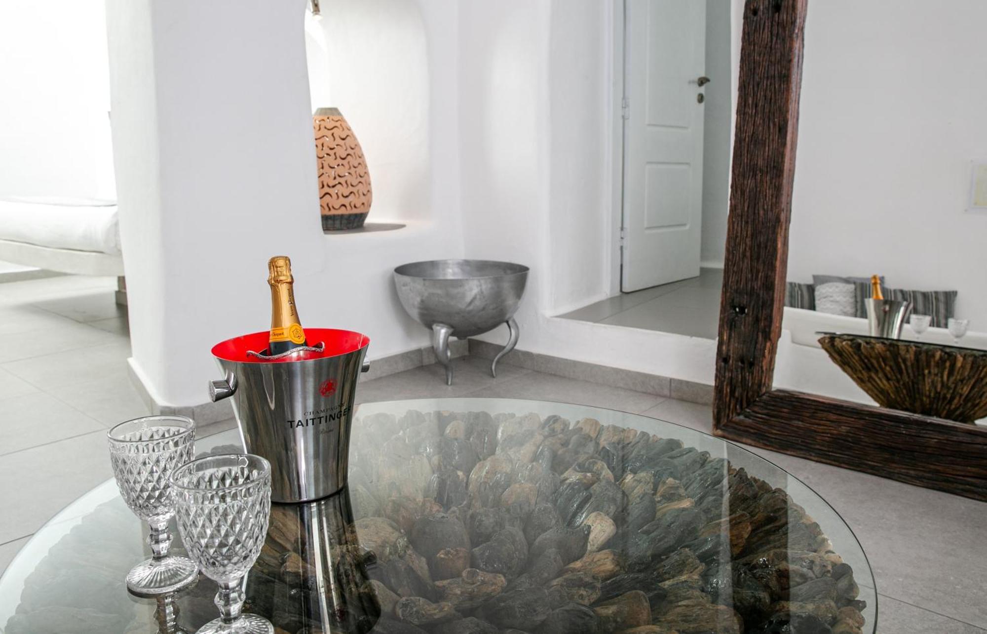 Vogue Suites Ия Экстерьер фото